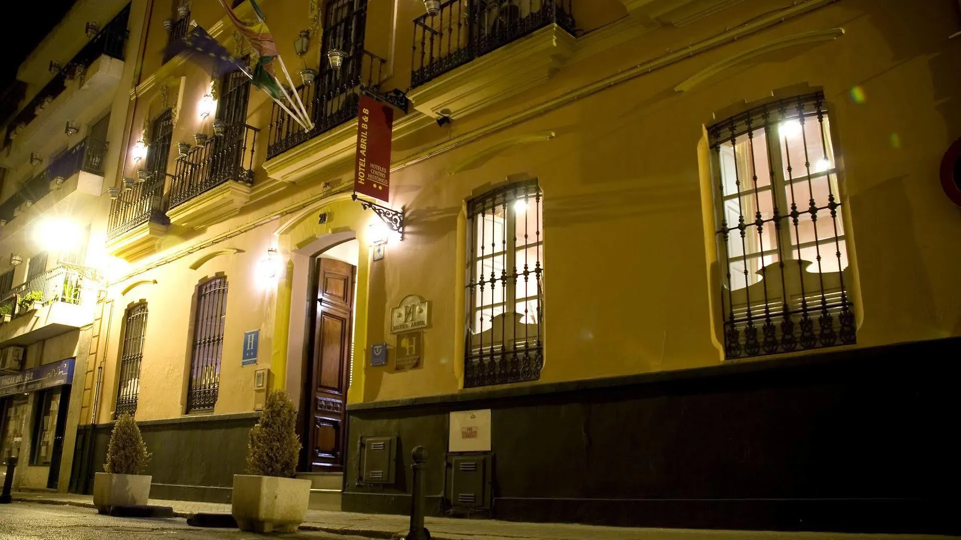 Bypillow Abril Hotel Seville