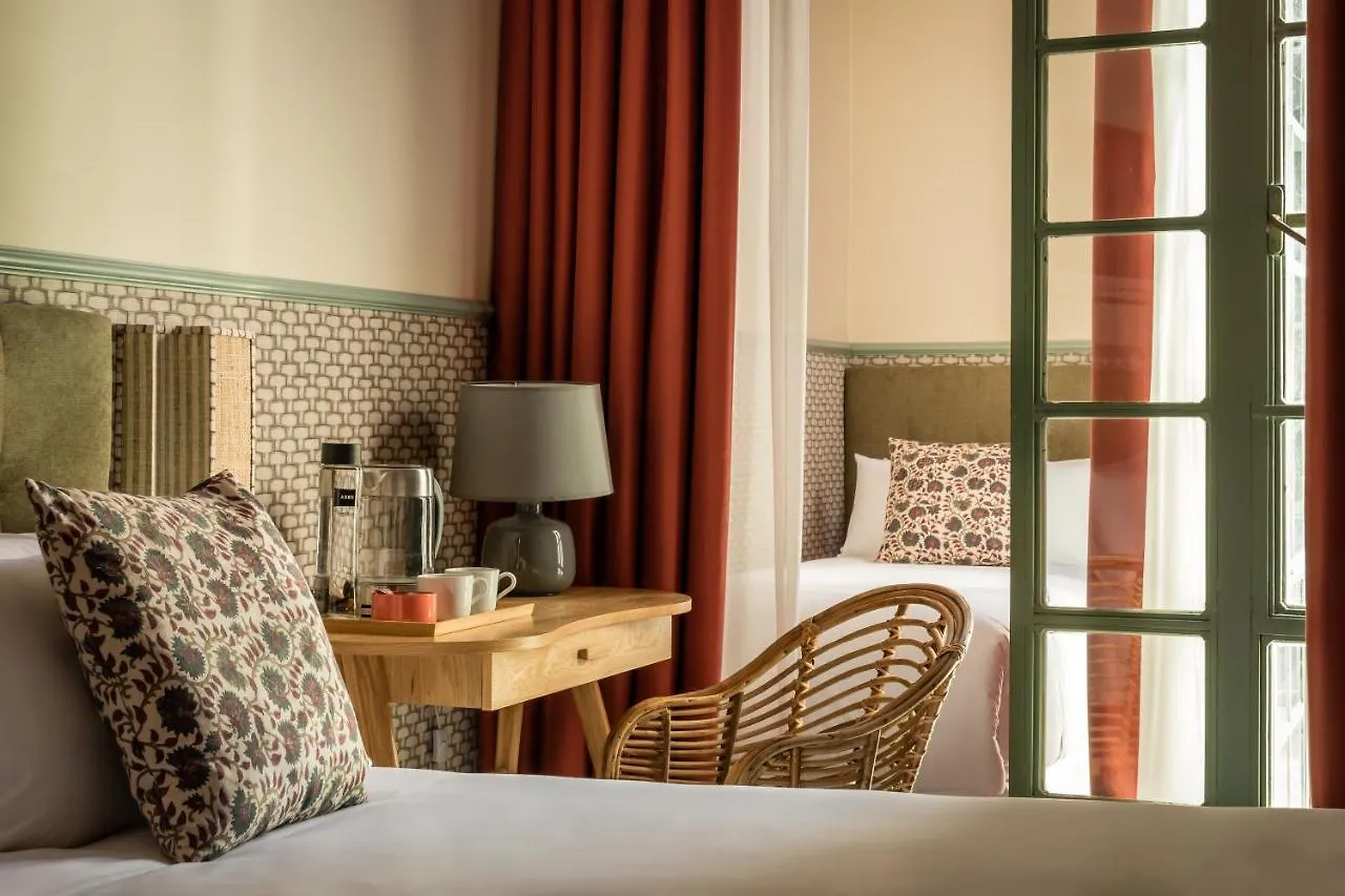 Bypillow Abril Севилья Отель