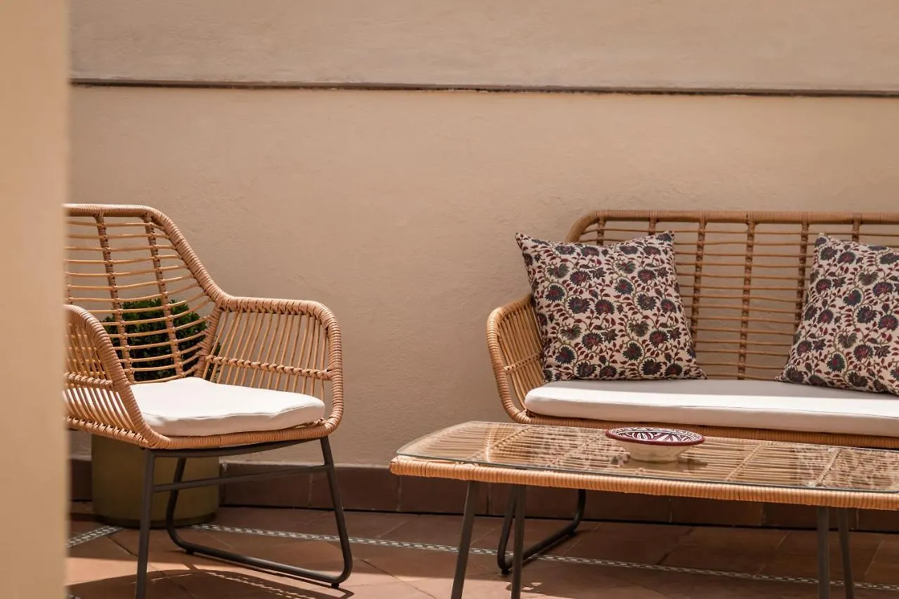 Bypillow Abril Sevilla 2*,